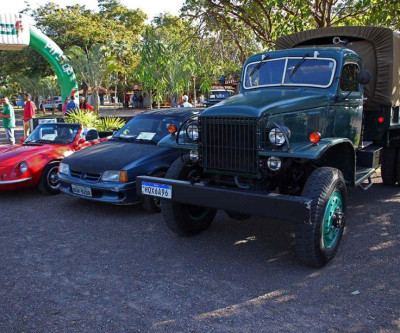 Balneário Municipal de Três Lagoas recebe o 13º Encontro de Carros Antigos nos dias 21 e 22