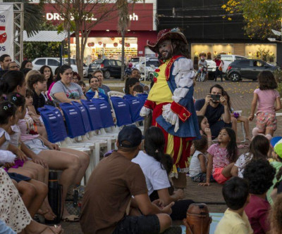 Peça “A Princesa Engasgada” encanta Três Lagoas com reflexões sobre superação e transformação social