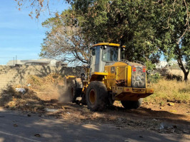 Prefeitura leva ação de limpeza ao Alto da Boa Vista com retirada de lixo e entulhos