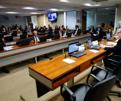 Reforma trabalhista já recebeu dez emendas no Senado