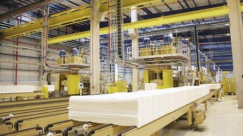 Empresas se comprometem a criar empregos e investir mais de R$ 4 bilhões no estado