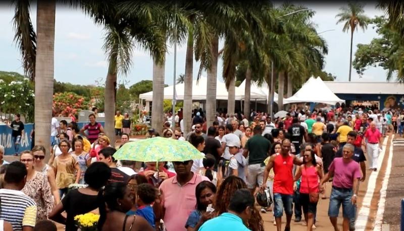 Cerca de 11 mil pessoas visitaram o cemitério no Dia de Finados