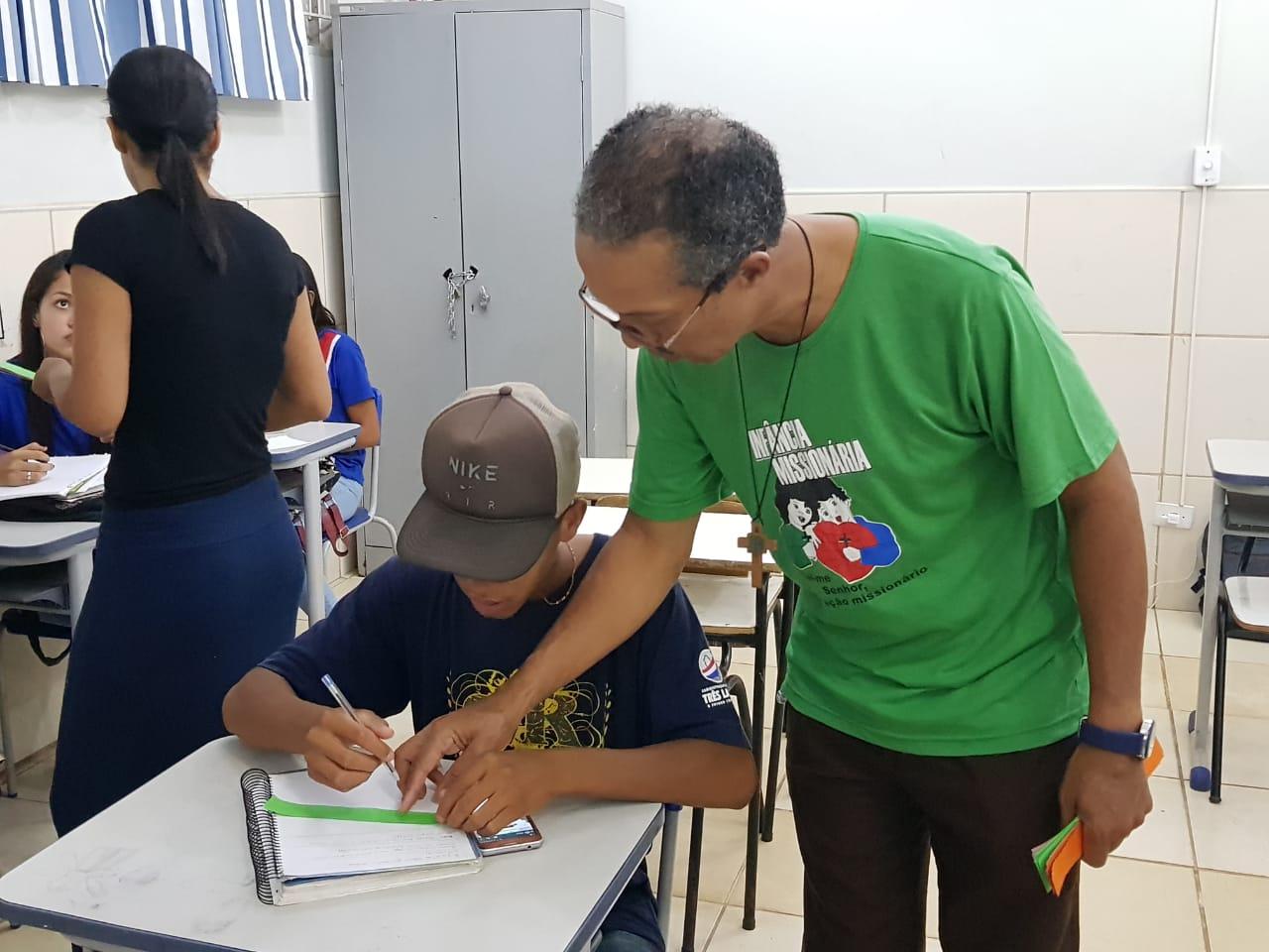 Alunos do PAA de unidade da REME de Três Lagoas participam de projeto contra o tabagismo