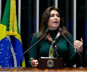 Em reunião anti-Renan, senadores sugerem que Tebet troque de partido por apoio Em reunião anti-Renan, senadores sugerem que Tebet troque de partido por apoio