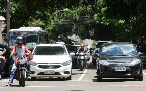 Governo foca no IPVA de olho  em quase R$ 800 milhões