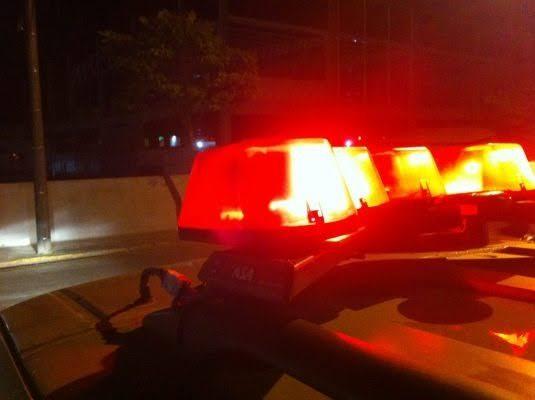 Jovem é preso após filmar casal fazendo sexo em Fernandópolis Jovem é preso após filmar casal fazendo sexo em Fernandópolis