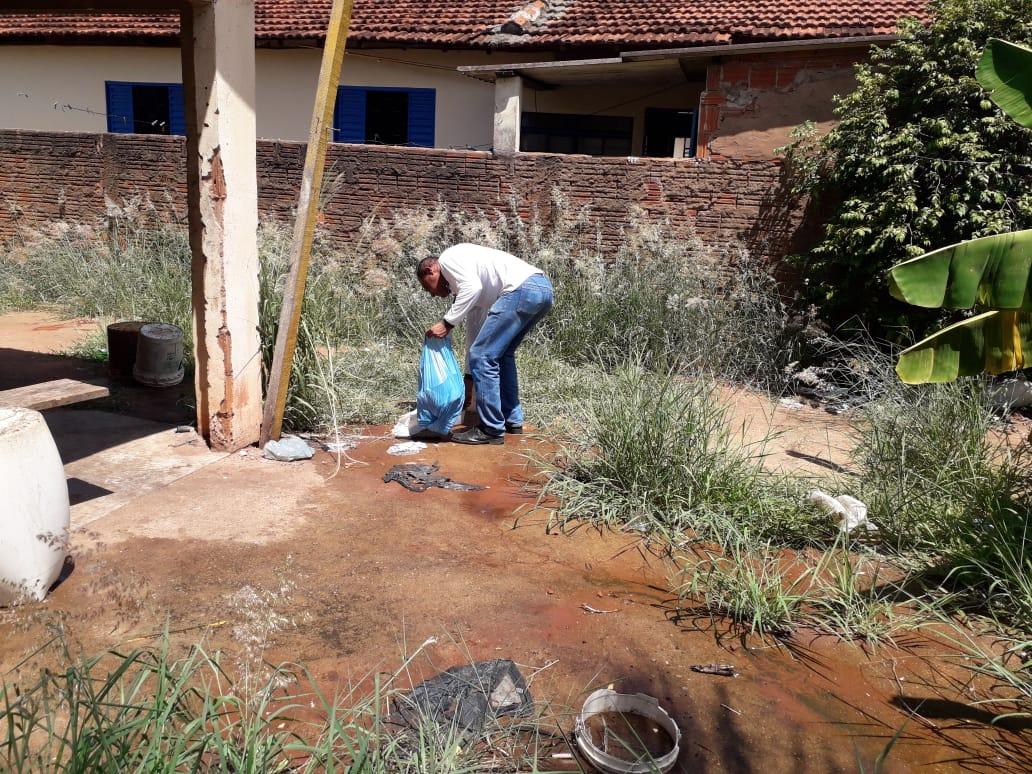 Moradores de Arapuá são visitados por equipes de Agentes de Endemias
