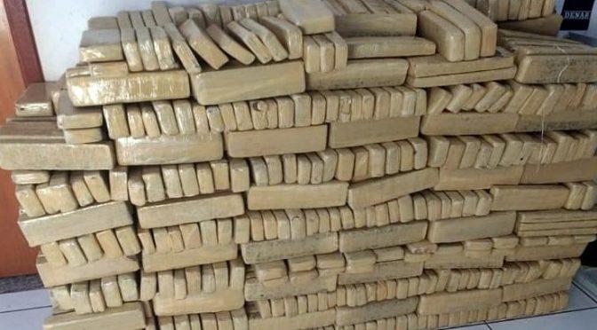 Polícia Militar apreende 655 quilos de maconha e recupera veículo com queixa criminal