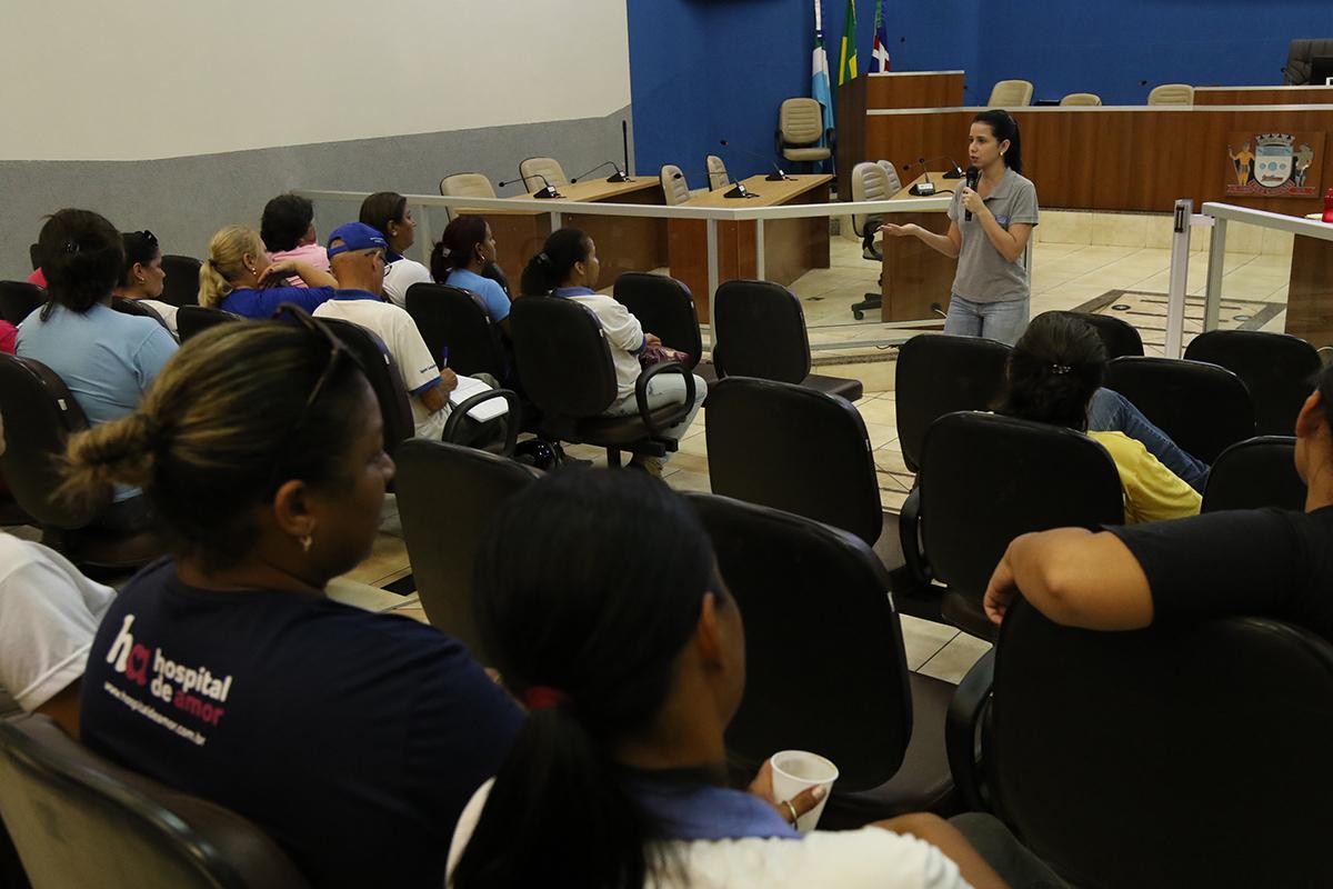 Secretaria de Saúde de Três lagoas realiza palestras sobre Acidentes de Trabalho e Humanização Secretaria de Saúde de Três lagoas realiza palestras sobre Acidentes de Trabalho e Humanização