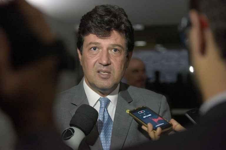 PF investiga supostas ameaças a Mandetta e Abin faz varredura em hospital do RJ