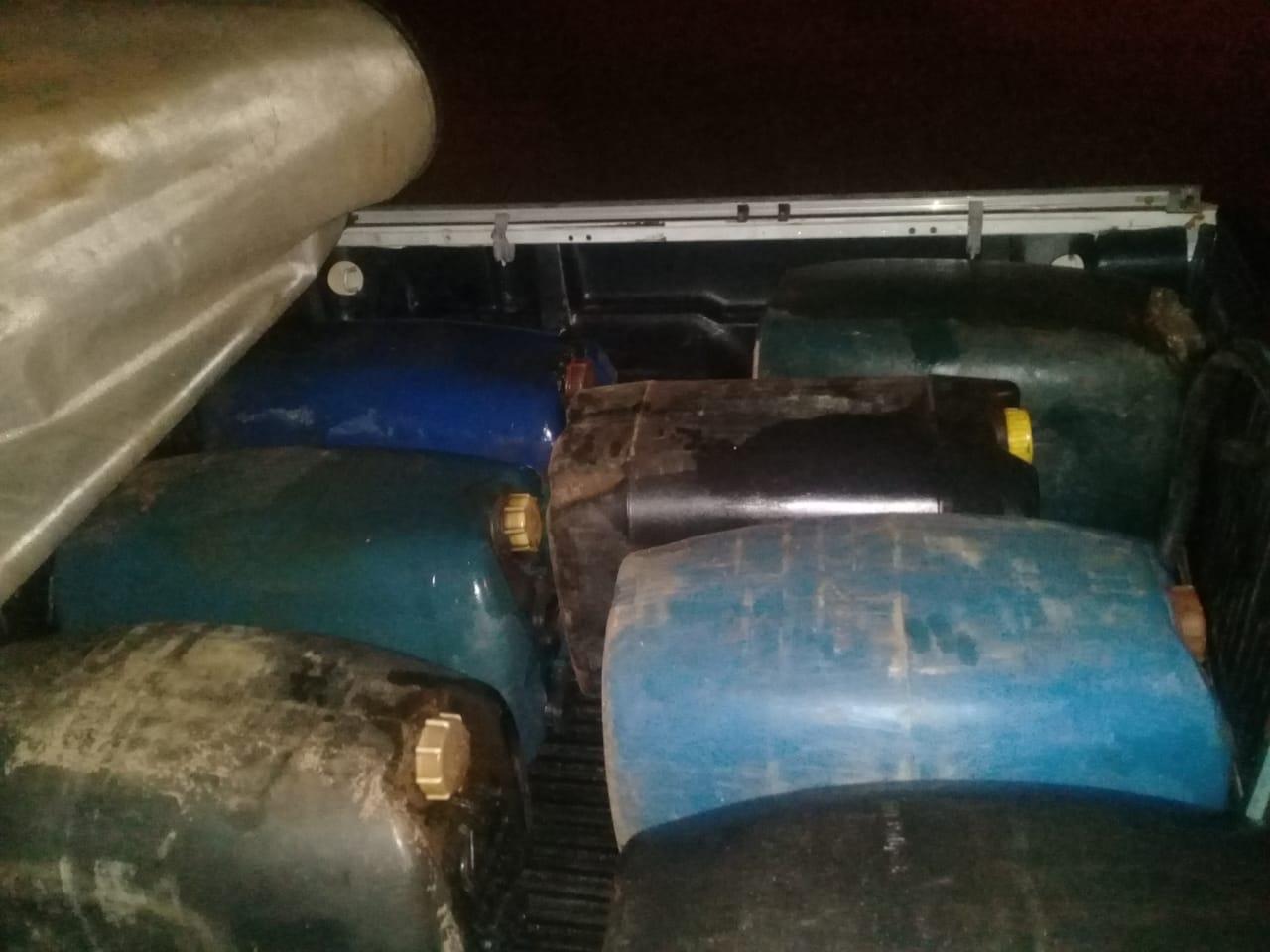 Polícia Militar prende dupla e aprende cinquenta litros de óleo diesel em Três Lagoas