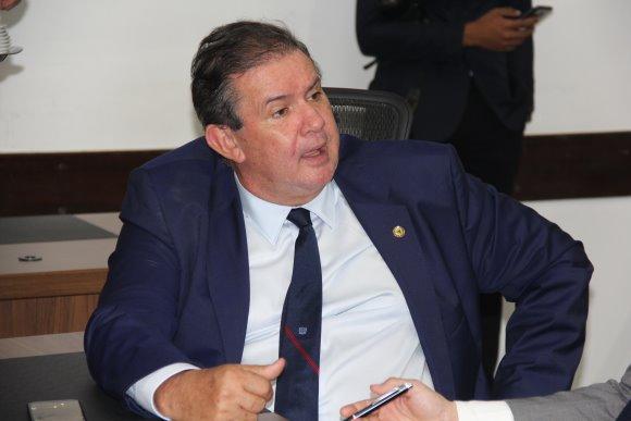 Deputado Eduardo Rocha solicita melhorias as margens da ponte do rio Sucuriú