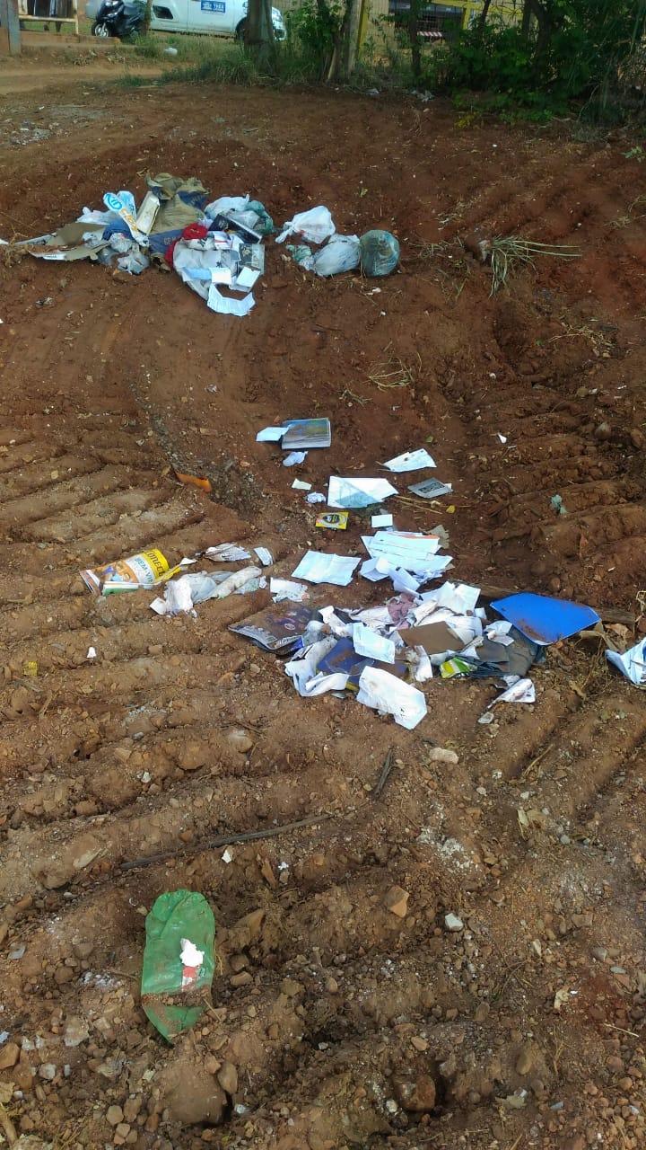 Meio Ambiente inicia Operação “Porco Solto” flagrando e multando moradores que jogam lixo em locais públicos