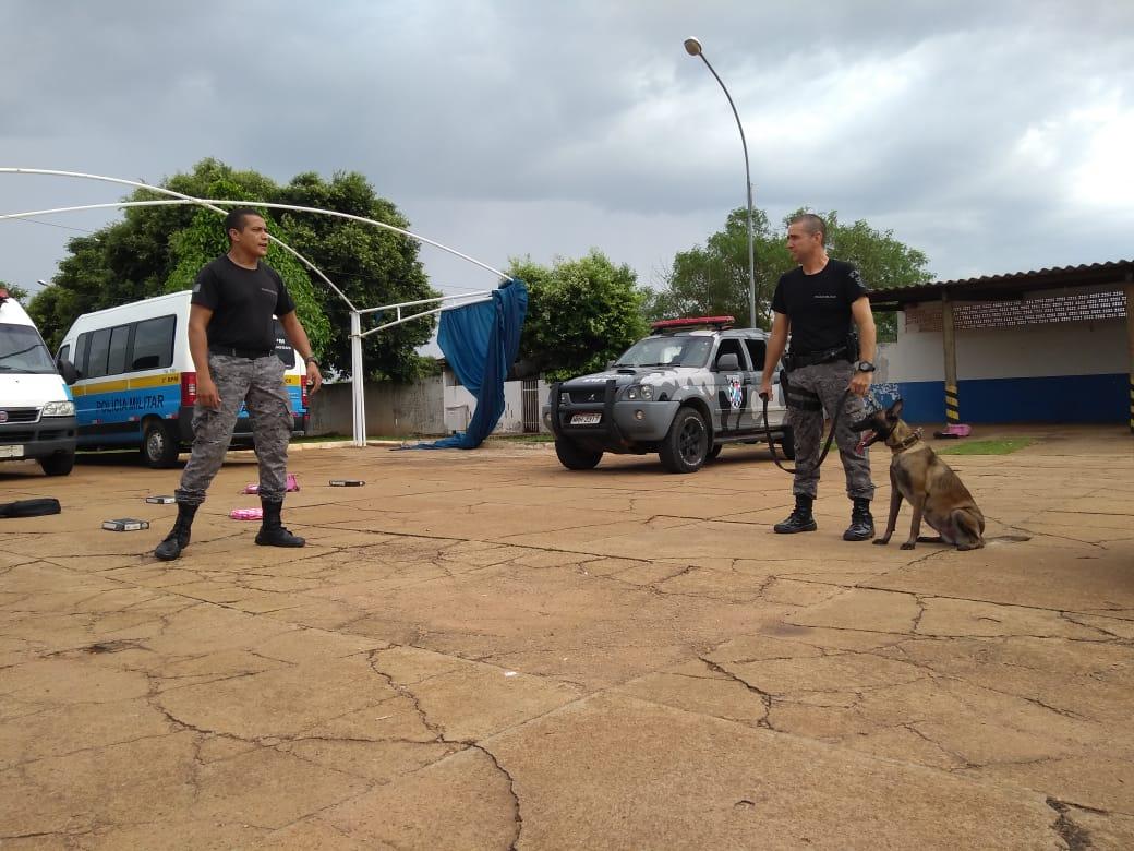 Polícia Militar de Três Lagoas realiza instrução com o Canil Polícia Militar de Três Lagoas realiza instrução com o Canil