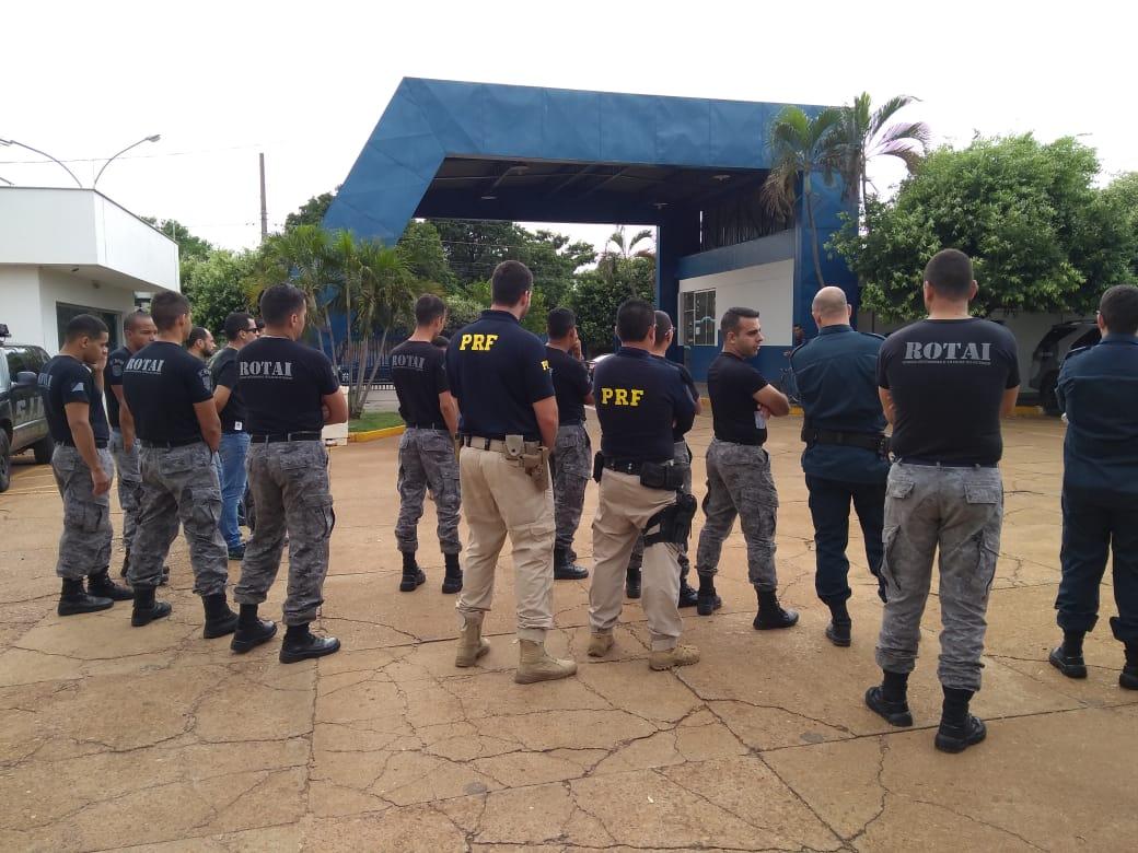 Polícia Militar de Três Lagoas realiza instrução com o Canil Polícia Militar de Três Lagoas realiza instrução com o Canil