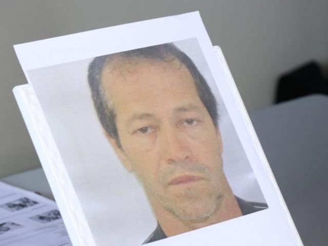 Ex-PM relata surto e que ouviu voz da morta reclamando da cova e da roupa