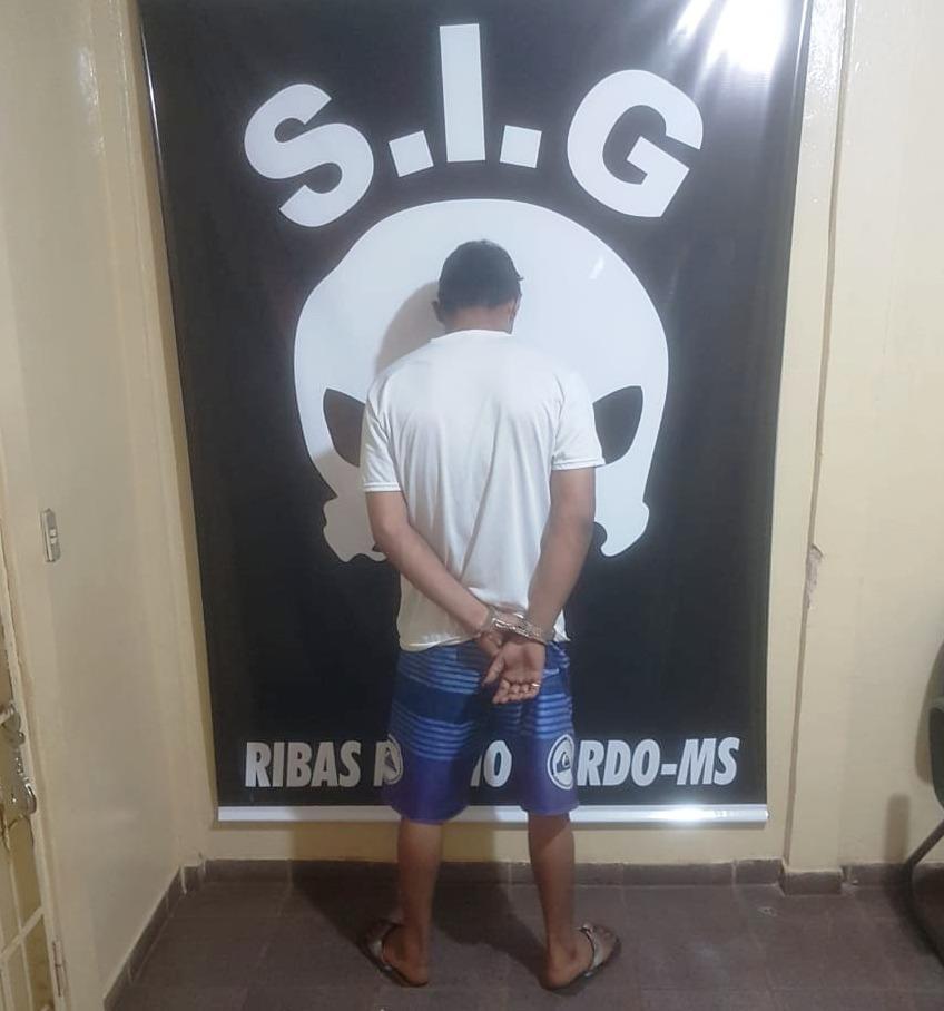 Polícia Civil de Ribas do Rio Pardo prende mais um traficante Polícia Civil de Ribas do Rio Pardo prende mais um traficante