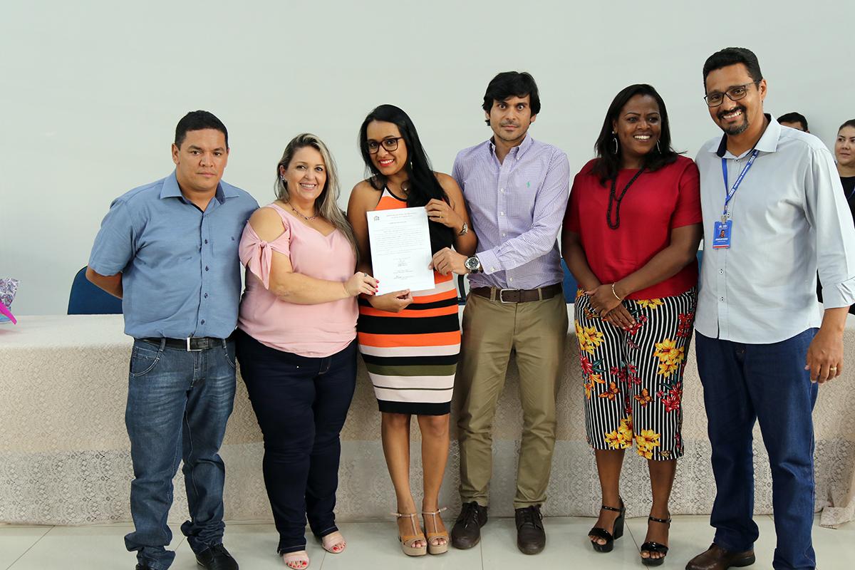 Professores aprovados em concurso tomam posse em Três Lagoas