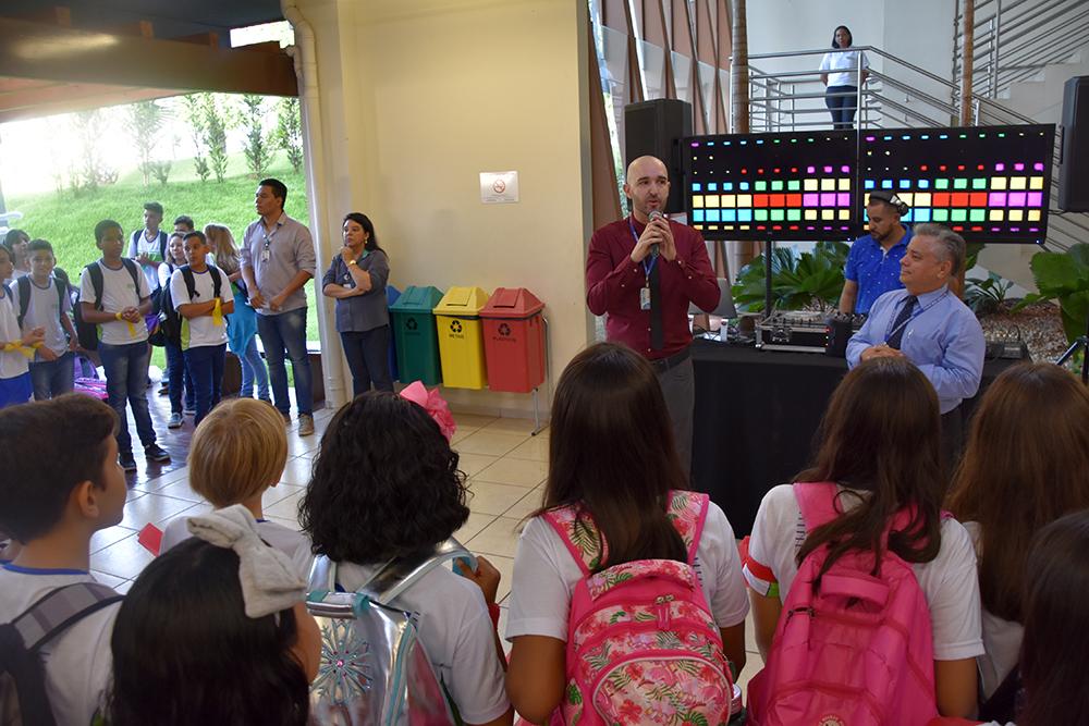 Com festa e novidades, alunos das escolas do Sesi no Estado têm recepção especial na volta às aulas