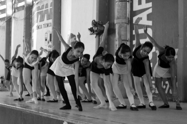 Diretoria de Cultura de Três Lagoas está com inscrições abertas para Ballet Clássico Diretoria de Cultura de Três Lagoas está com inscrições abertas para Ballet Clássico