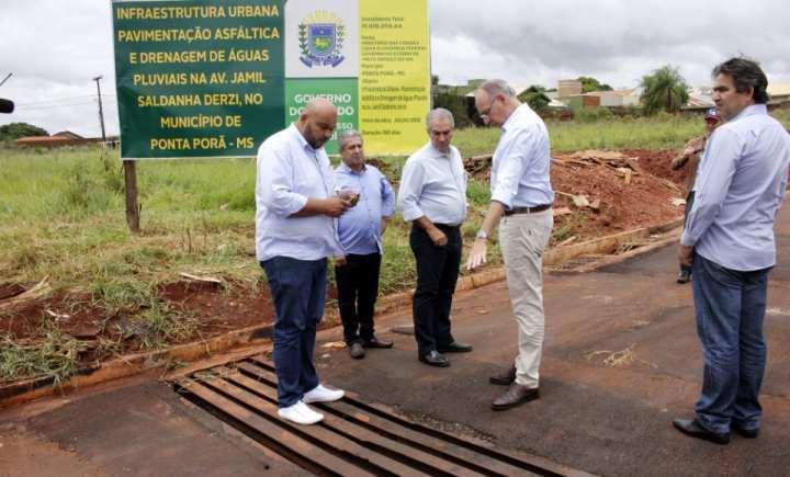 Durante visita a Ponta Porã, governador entrega patrulhas mecanizadas para sete municípios Durante visita a Ponta Porã, governador entrega patrulhas mecanizadas para sete municípios