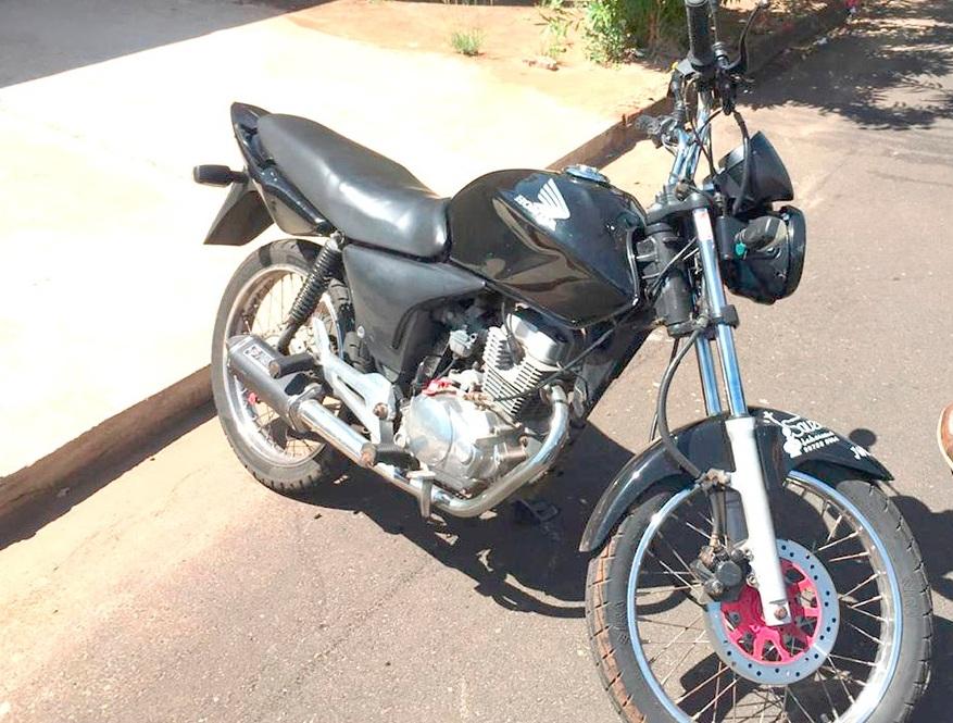 Menor que barbariza na cidade é detido após moto furtada apresentar problema Menor que barbariza na cidade é detido após moto furtada apresentar problema