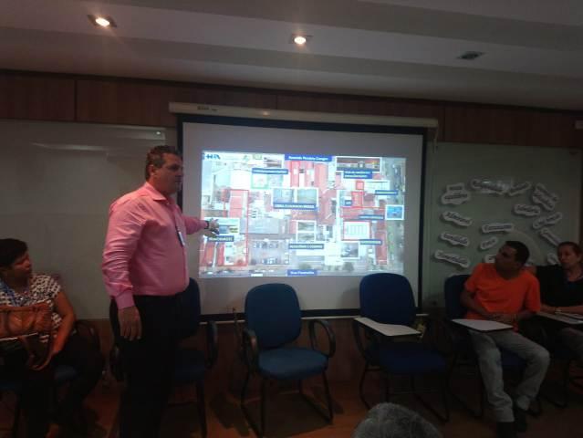 Pacientes que realiza hemodiálise em Paranaíba visitam instalação do Hospital Auxiliadora