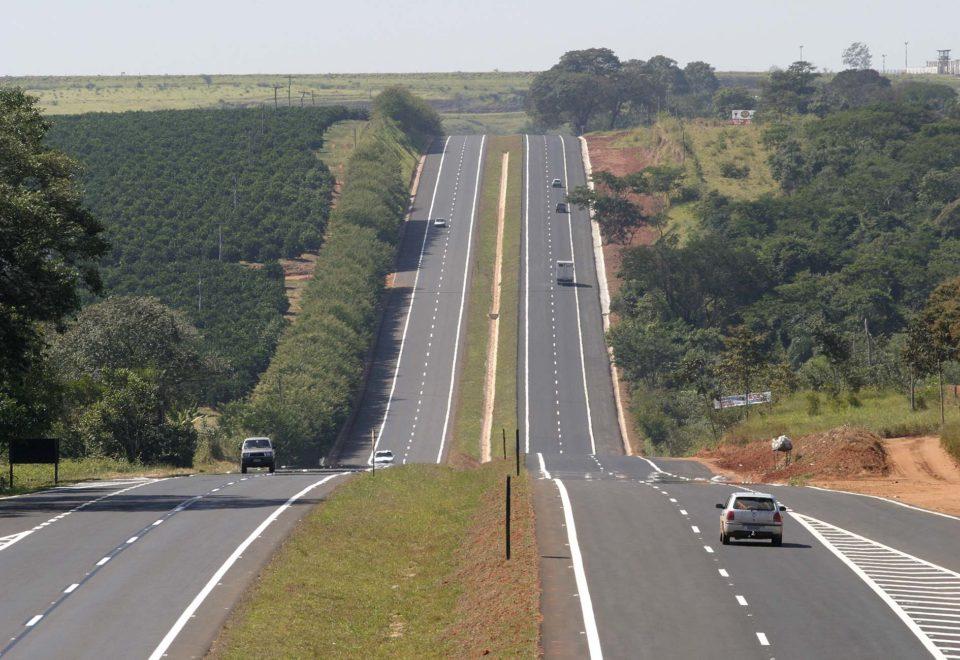 Rodovia SP-294 entre Marília e Bauru deverá ter dois pedágios Rodovia SP-294 entre Marília e Bauru deverá ter dois pedágios