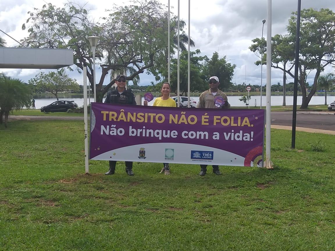 Polícia Militar participa de ação educativa de trânsito alusiva ao período do carnaval em Três Lagoas