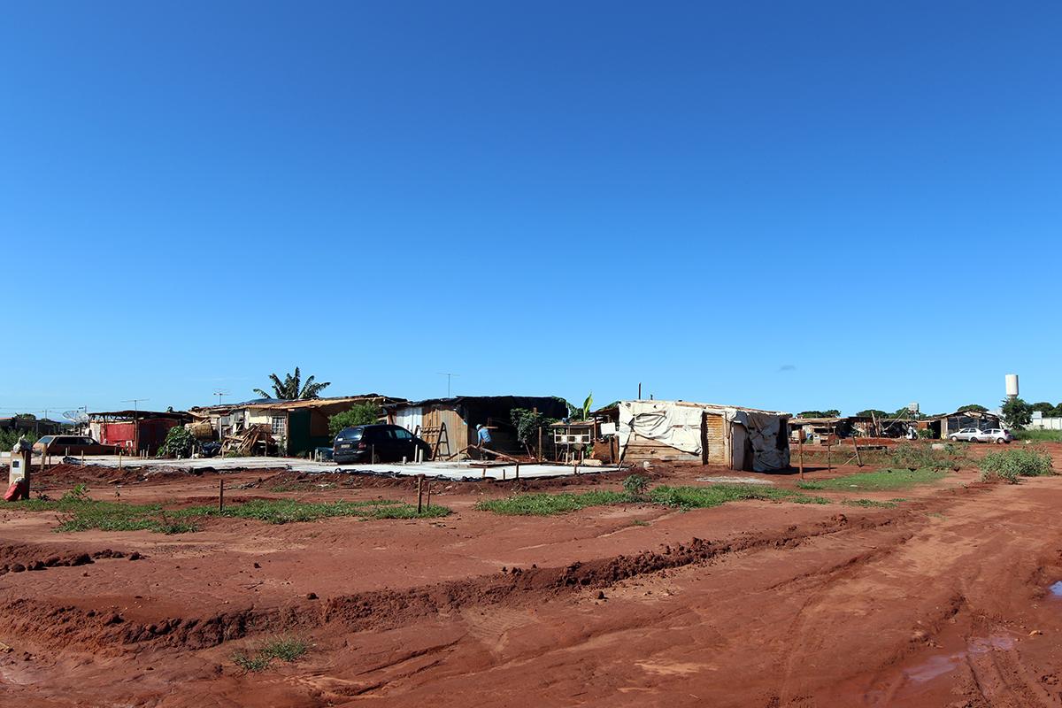 Licitação é aberta para construção de casa para 146 famílias que moram em barracos