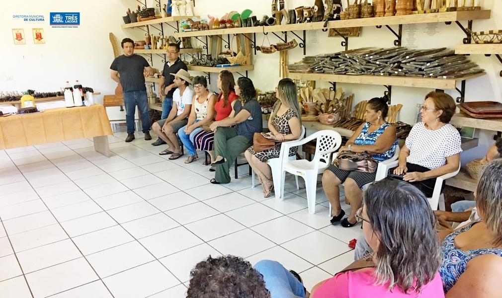 Dia do Artesão é celebrado em Três Lagoas Dia do Artesão é celebrado em Três Lagoas