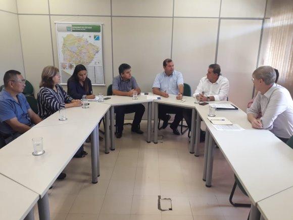 Deputado Eduardo Rocha intermedeia reunião de ceramistas com secretário da Sefaz em MS Deputado Eduardo Rocha intermedeia reunião de ceramistas com secretário da Sefaz em MS