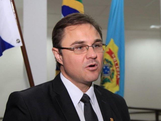 Foco é seguir “rastro” do dinheiro da corrupção, diz novo chefe da PF