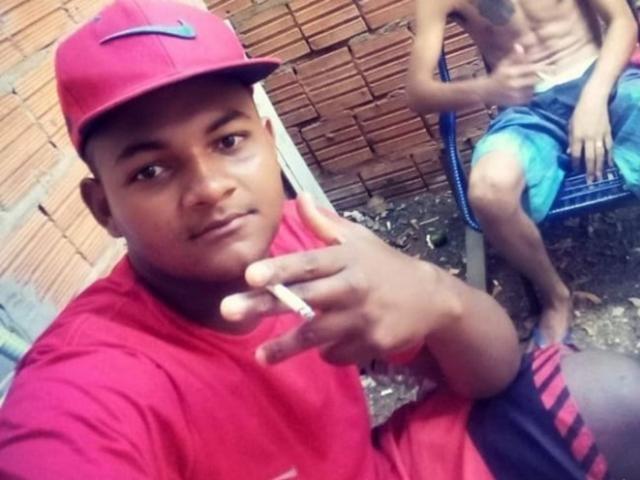Após roubar supermercado assaltante morre em troca de tiros 