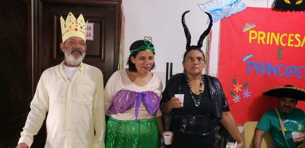 Carnaval da Saúde Mental”, como foi denominado, reuniu pacientes do CAPS II e do CAPS AD Carnaval da Saúde Mental”, como foi denominado, reuniu pacientes do CAPS II e do CAPS AD