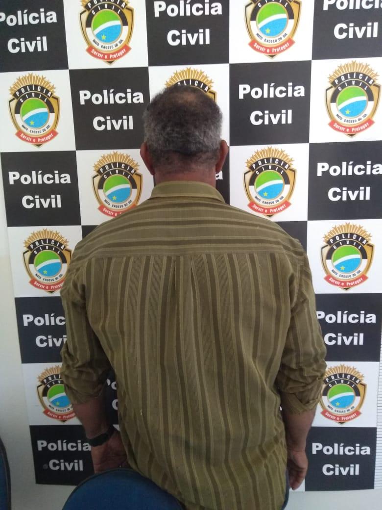 Homem é preso com CNH falsa em Santa Rita do Pardo Homem é preso com CNH falsa em Santa Rita do Pardo