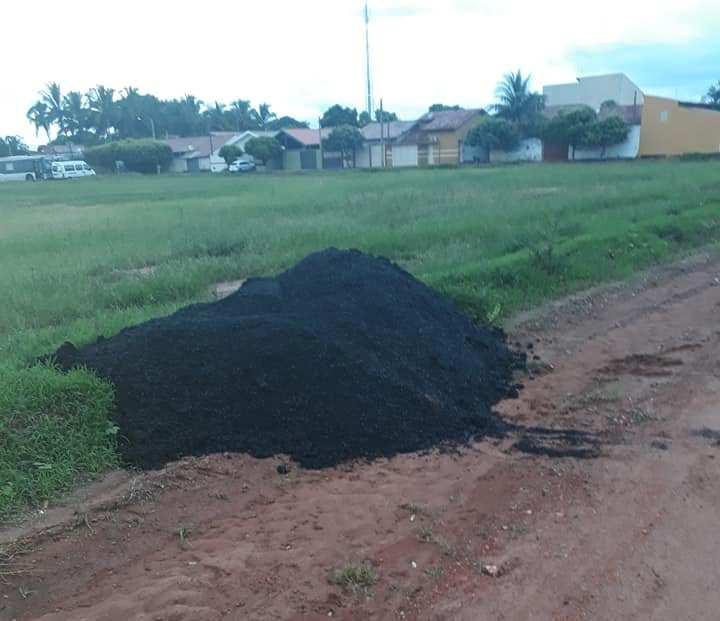 Massa asfáltica encontrada abandonada não é da Prefeitura de Três Lagoas