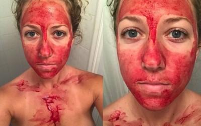 Mulher espalha sangue da menstruação na pele para se conectar com o corpo Mulher espalha sangue da menstruação na pele para se conectar com o corpo