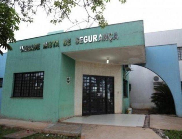 Mulheres são assaltadas e apanham de ladrão que é 