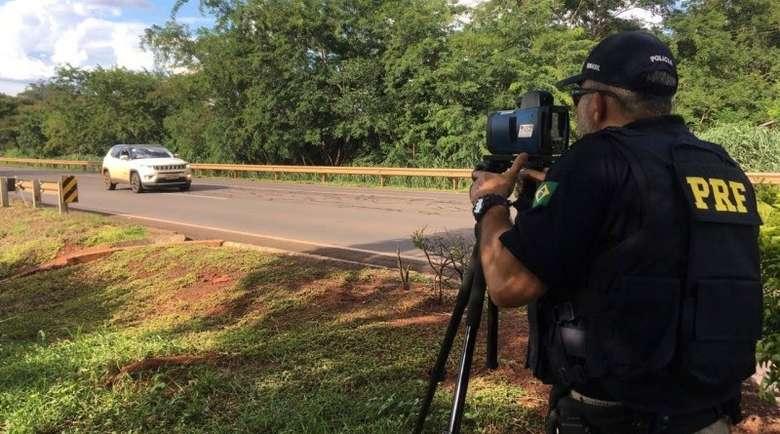 Operação Carnaval termina com quase 5 mil multas por excesso de velocidade em MS Operação Carnaval termina com quase 5 mil multas por excesso de velocidade em MS