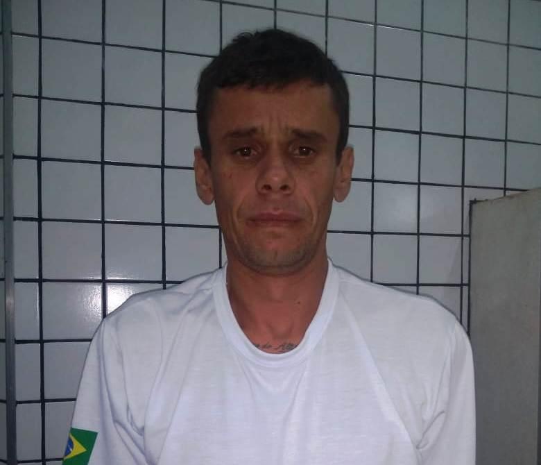 Policia Federal e Militar prende foragido da justiça em Três Lagoas Policia Federal e Militar prende foragido da justiça em Três Lagoas
