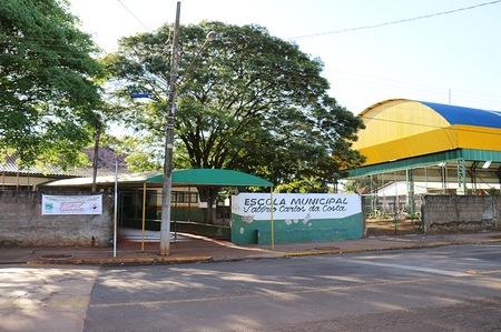  Professora impede plano de garotos que fizeram molotov para jogar em escola pública de MS