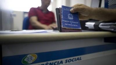 Segurado do INSS pode receber benefício até três anos após a demissão Segurado do INSS pode receber benefício até três anos após a demissão