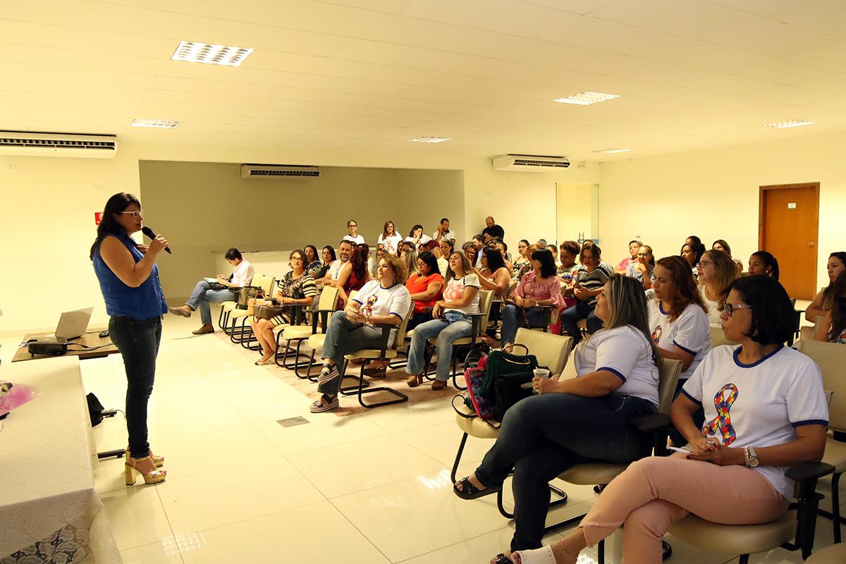 Mais de 150 pessoas participam de abertura da Primeira Semana de Conscientização do Autismo da REME