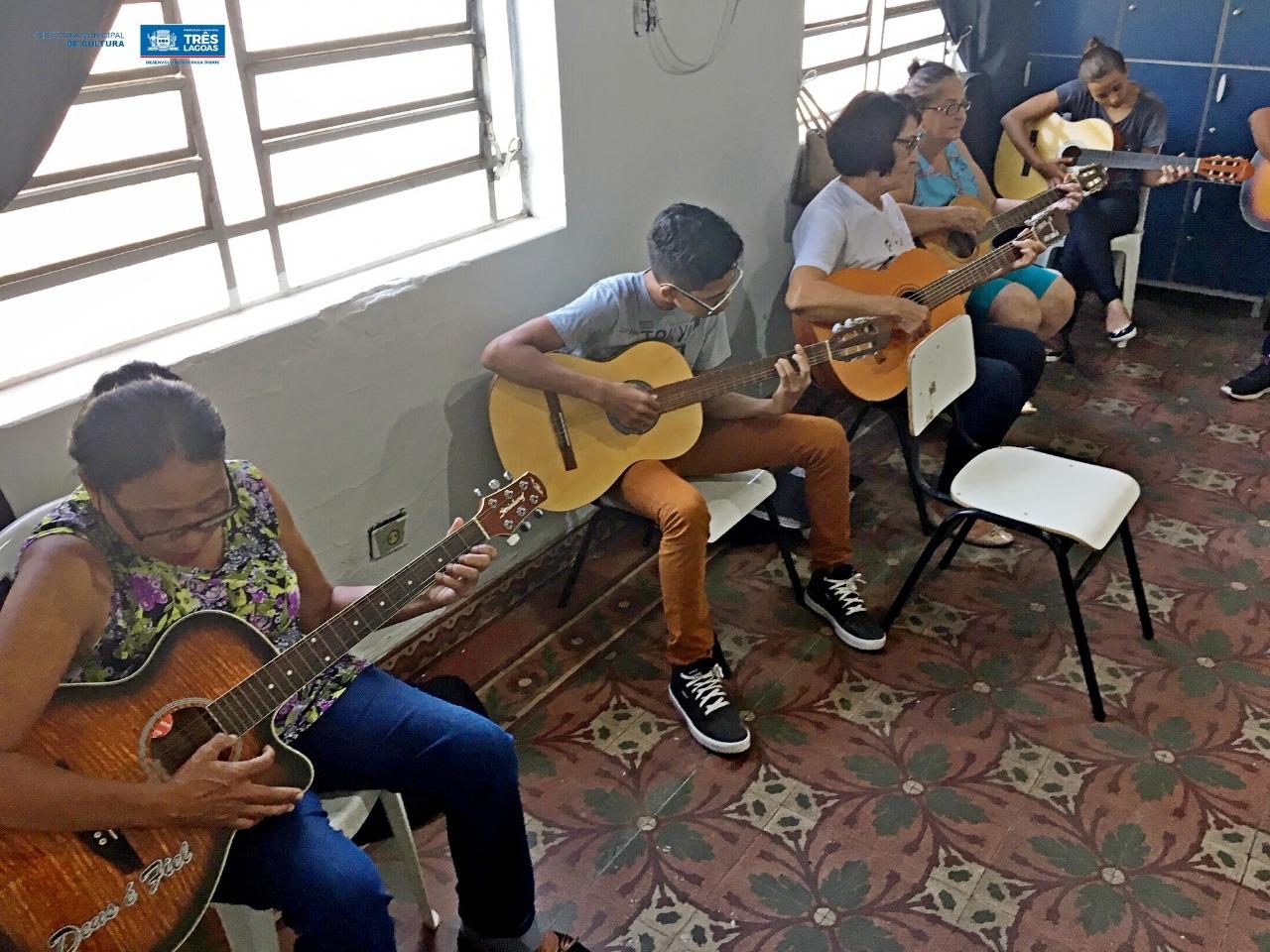 Cultura de Três Lagoas informa que há vagas abertas para os cursos de Violão Popular, Viola Caipira e Coral Infanto-juvenil  Cultura de Três Lagoas informa que há vagas abertas para os cursos de Violão Popular, Viola Caipira e Coral Infanto-juvenil