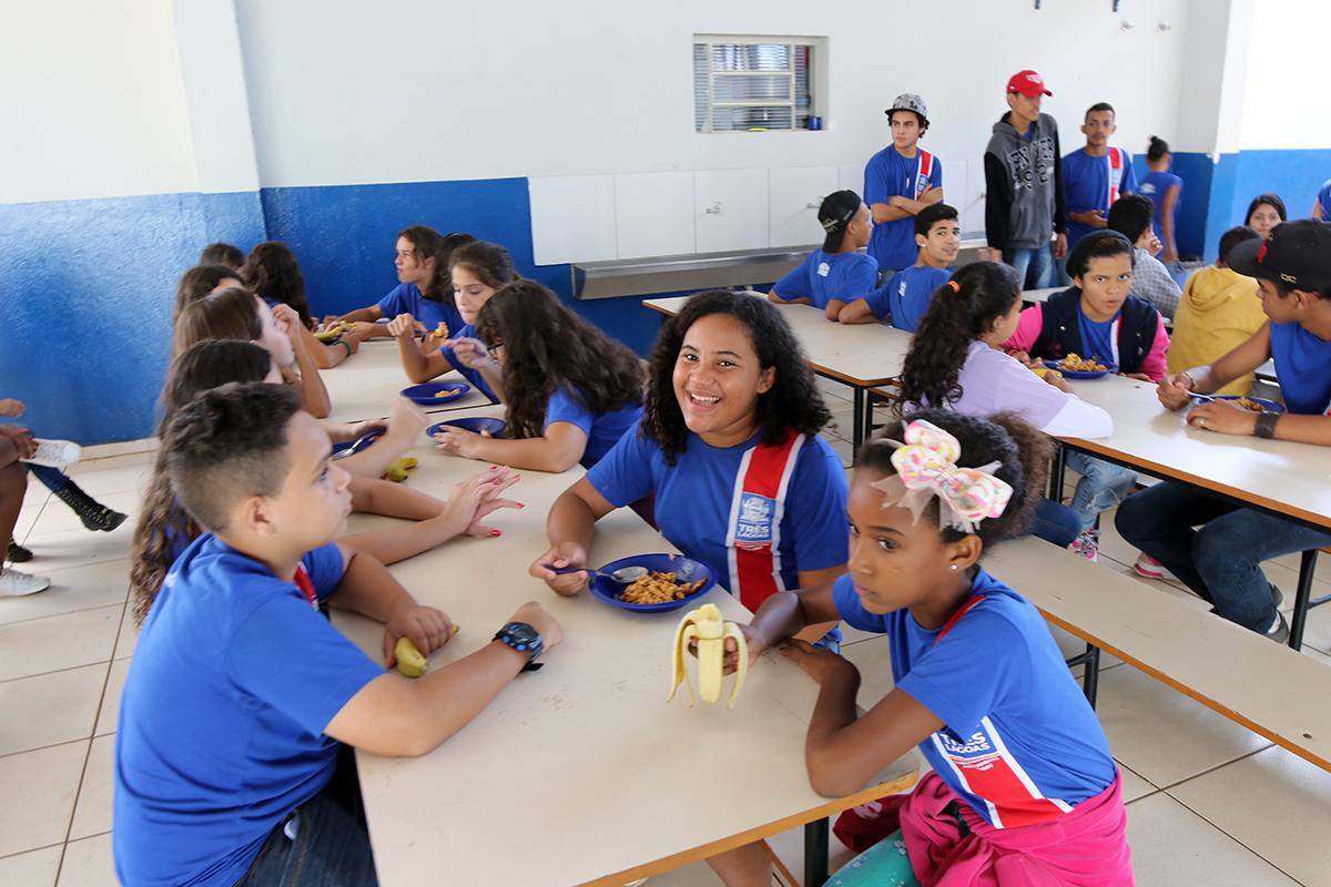 Mais de 32.500 refeições/dia são distribuídas na Rede Municipal de Ensino de Três Lagoas