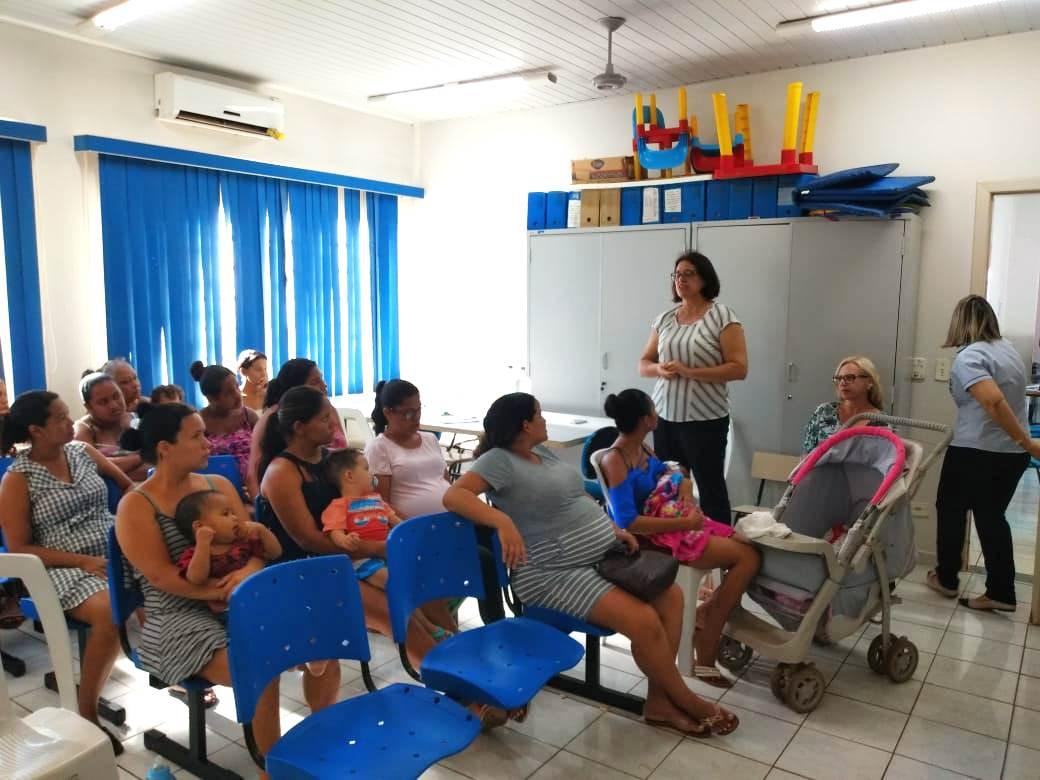 Cuidados com a postura corporal na gestação é tema do programa “Mamãe Estou Chegando”