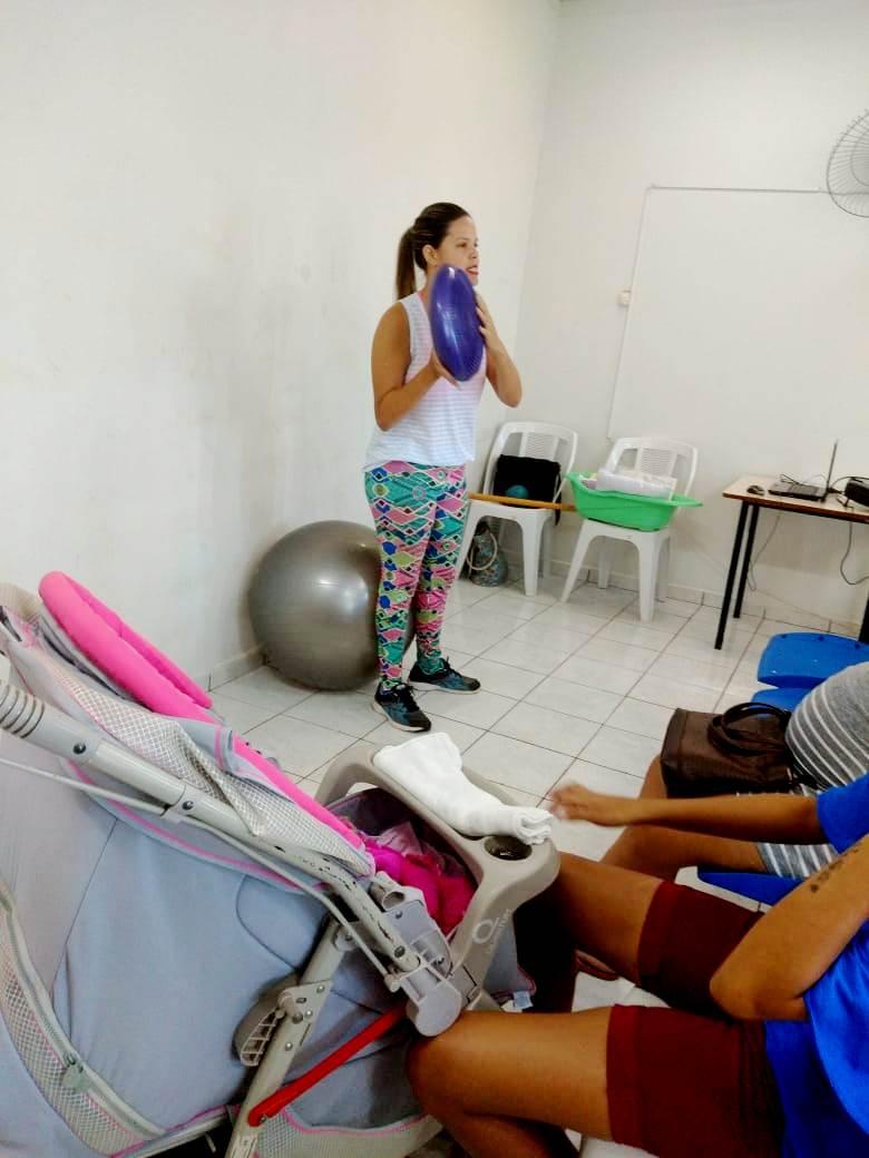 Cuidados com a postura corporal na gestação é tema do programa “Mamãe Estou Chegando”