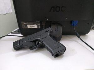 Polícia Militar apreende simulacro de arma de fogo durante atendimento de ocorrência de Ameaça – Violência Doméstica em Brasilândia 