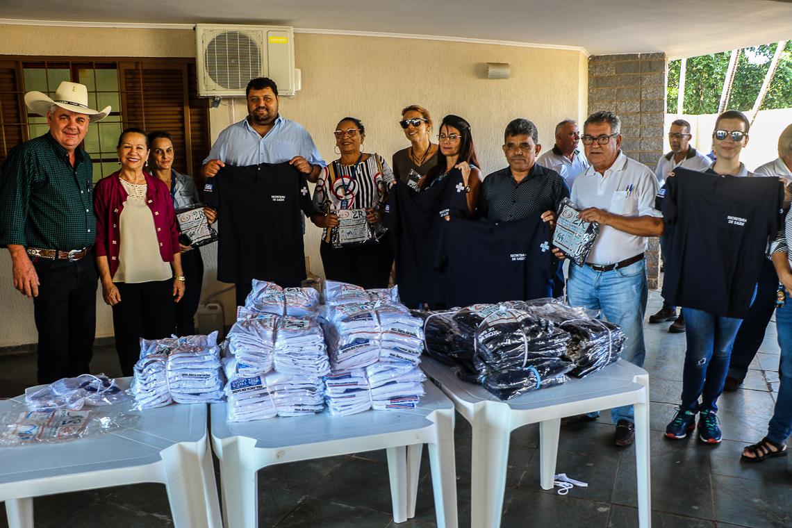 Servidores da Vigilância em Saúde e Saneamento recebem uniformes